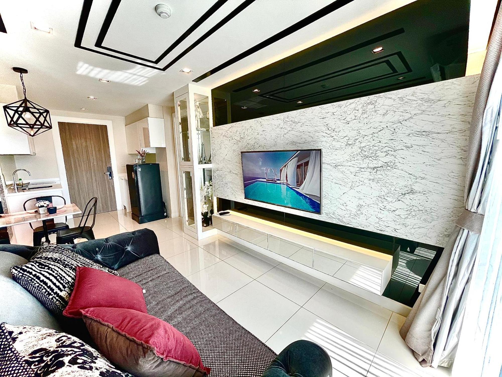 Apartment Deamber Bangsare Pattaya Bang Sare