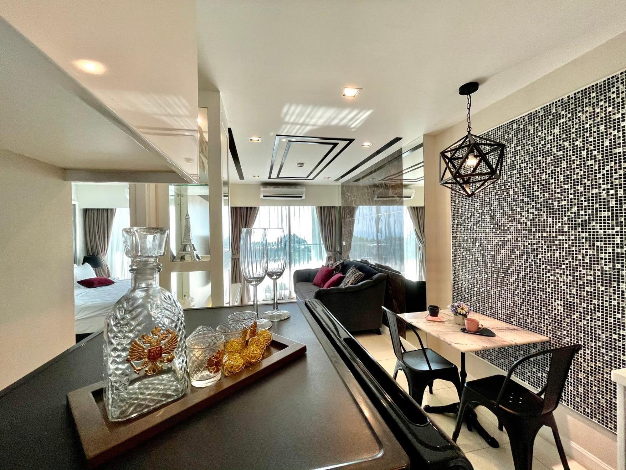 Apartment Deamber Bangsare Pattaya